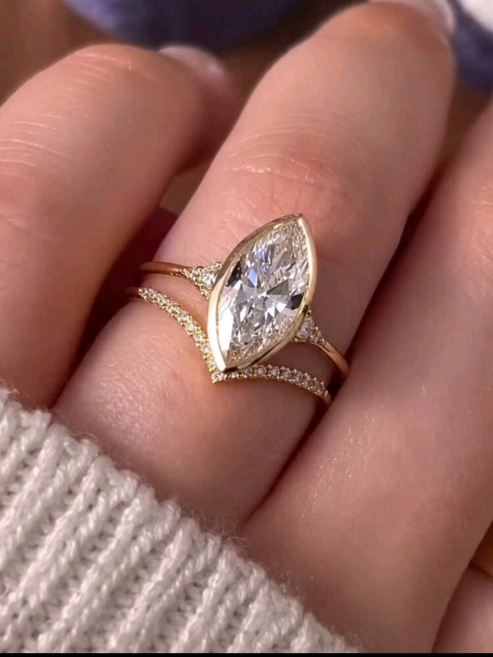 BRAND NEW ** Marquise Solitaire Halo Ring in Yellow Gold